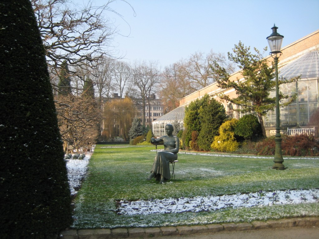 Botanical gardens statue