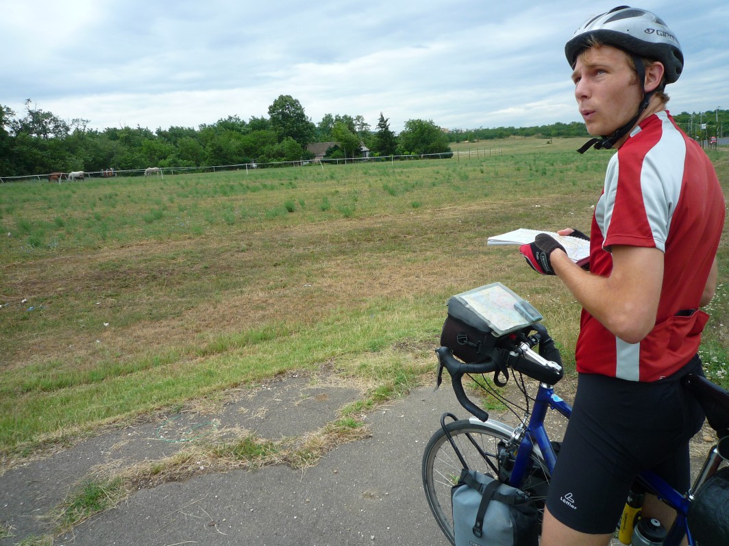 Now, why did the cycle path just end?