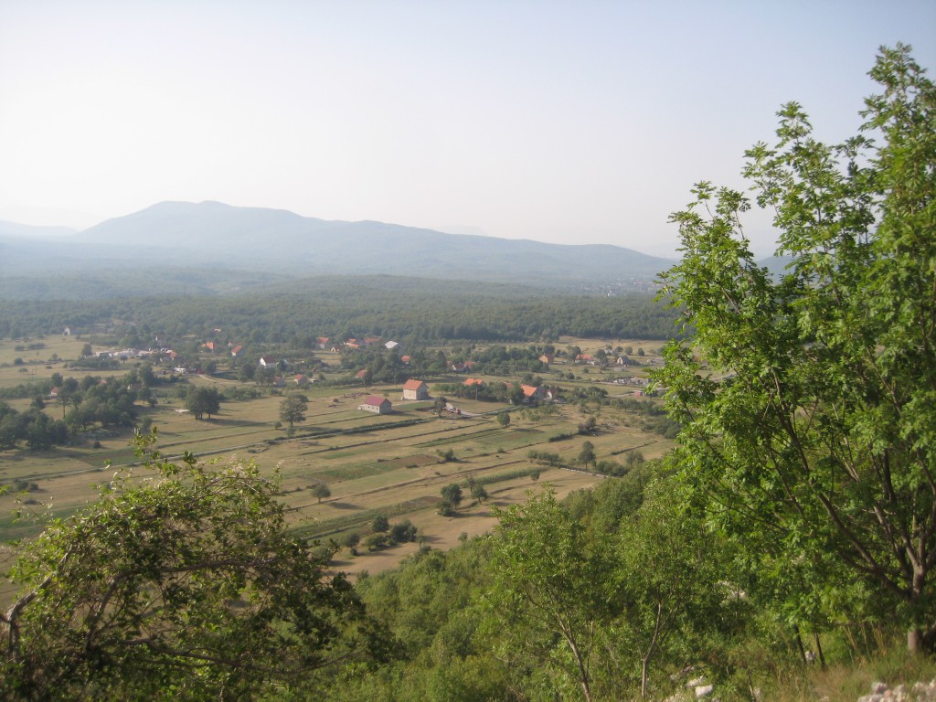 Plains between the mountains