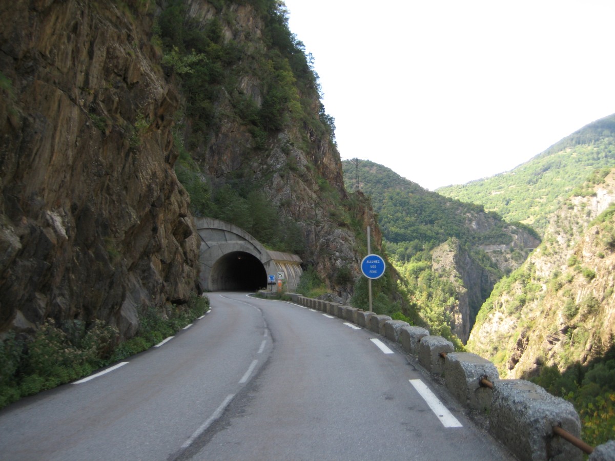 Tunnel, mostly lit